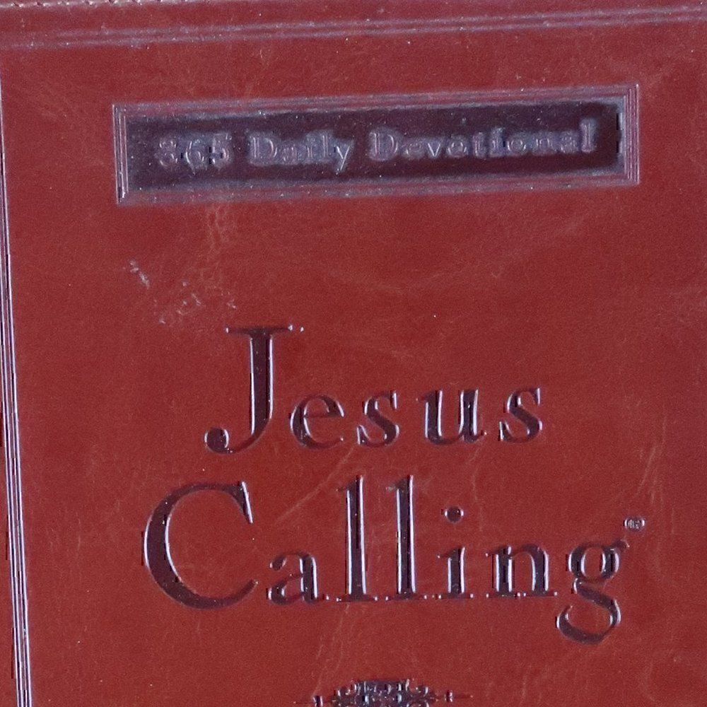 BIBLE BOOKS BUNDLE JESUS CALLING THE GOSPEL ACCORDING TO LUKE - Picture 7 of 7